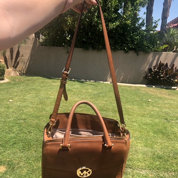 Michael Kors purse - Picture 6 of 6